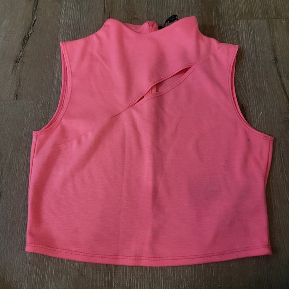 Guess Y2K Hit Pink Crop Top Size Medium - Picture 1 of 8